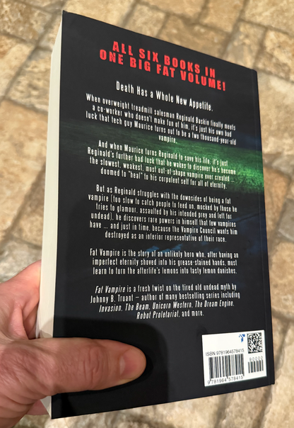 Fat Vampire: COMPLETE SERIES Omnibus - Paperback